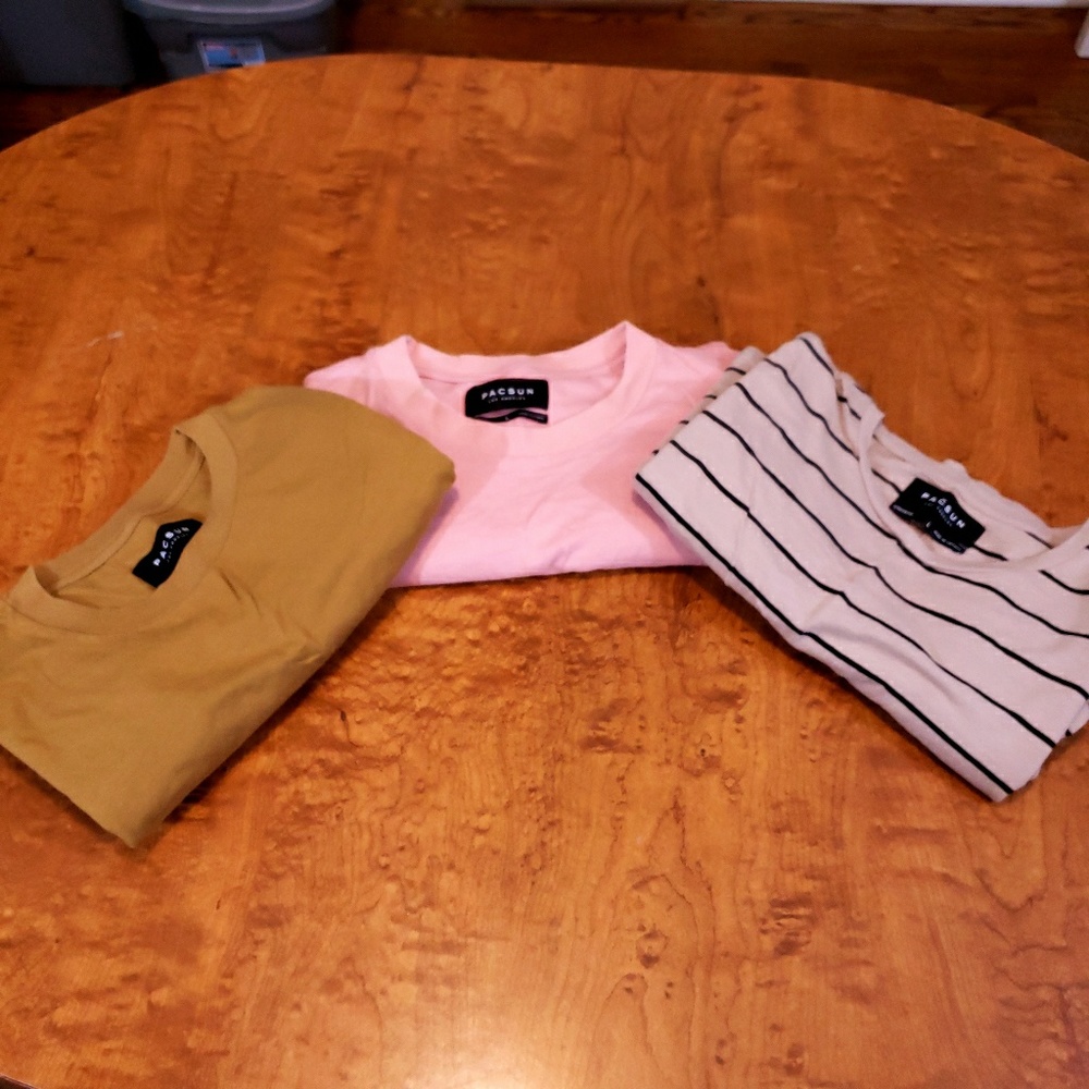 PacSun t-shirt TAN